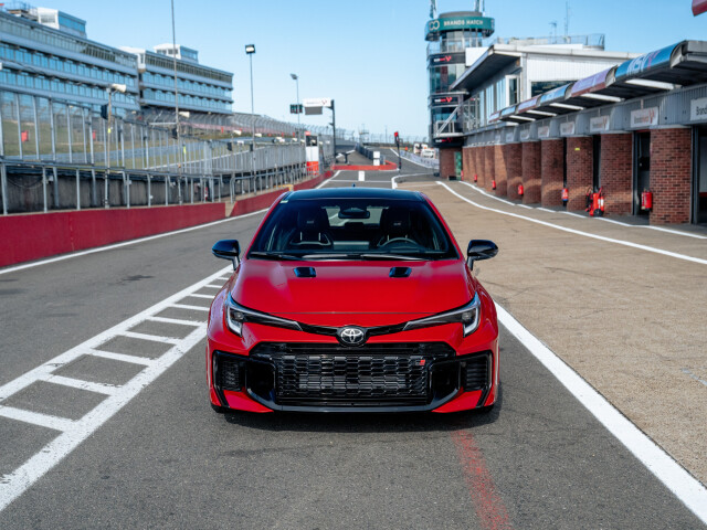 Toyota Corolla GR фото