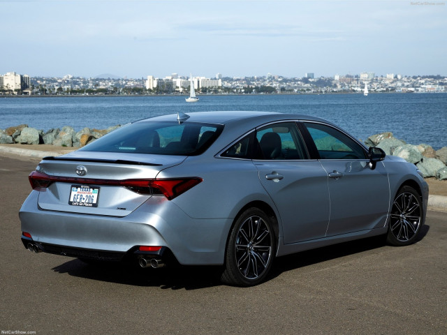 Toyota Avalon фото