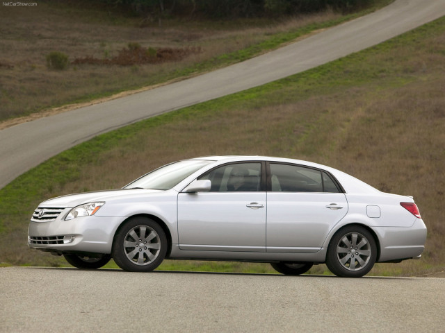 Toyota Avalon фото