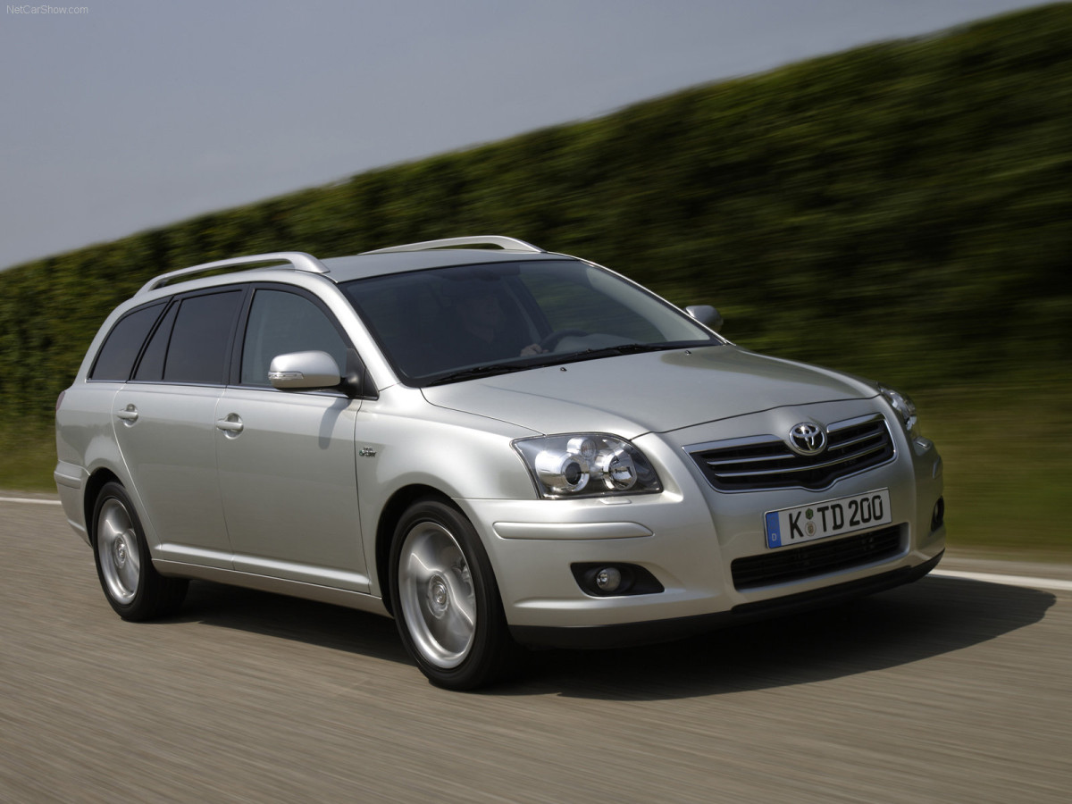 Toyota Avensis Tourer фото 74983