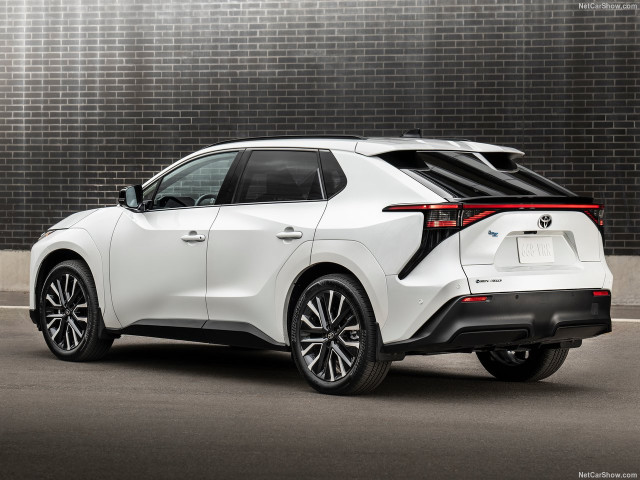 Toyota bZ4X фото
