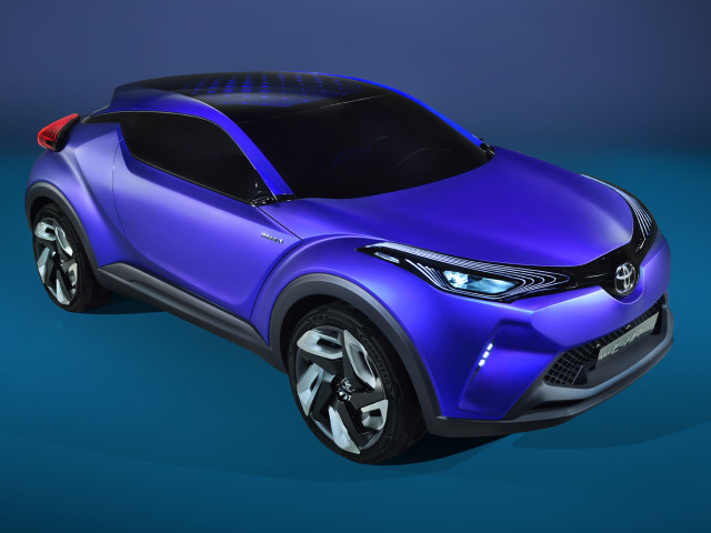 Toyota C-HR фото