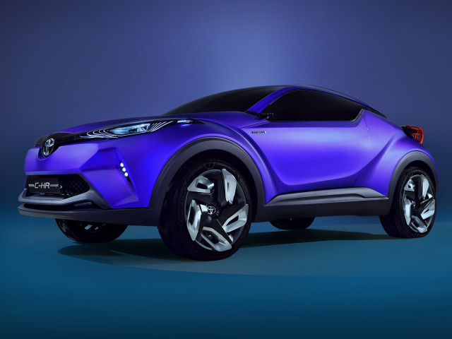 Toyota C-HR фото