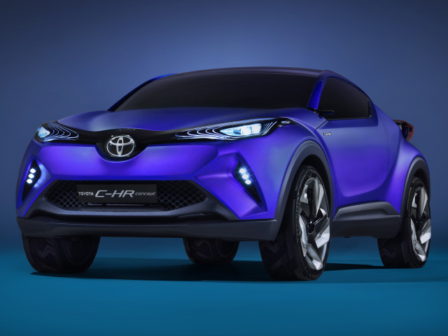 Toyota C-HR фото