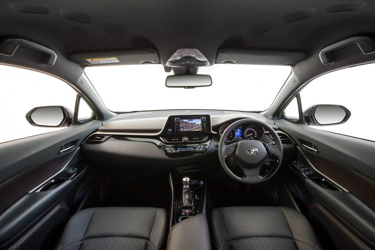 Toyota C-HR фото 181142