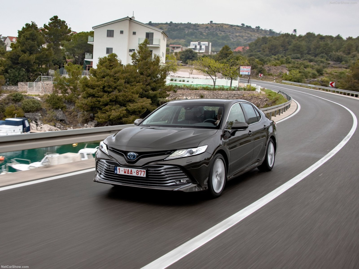 Toyota Camry Hybrid фото 201494