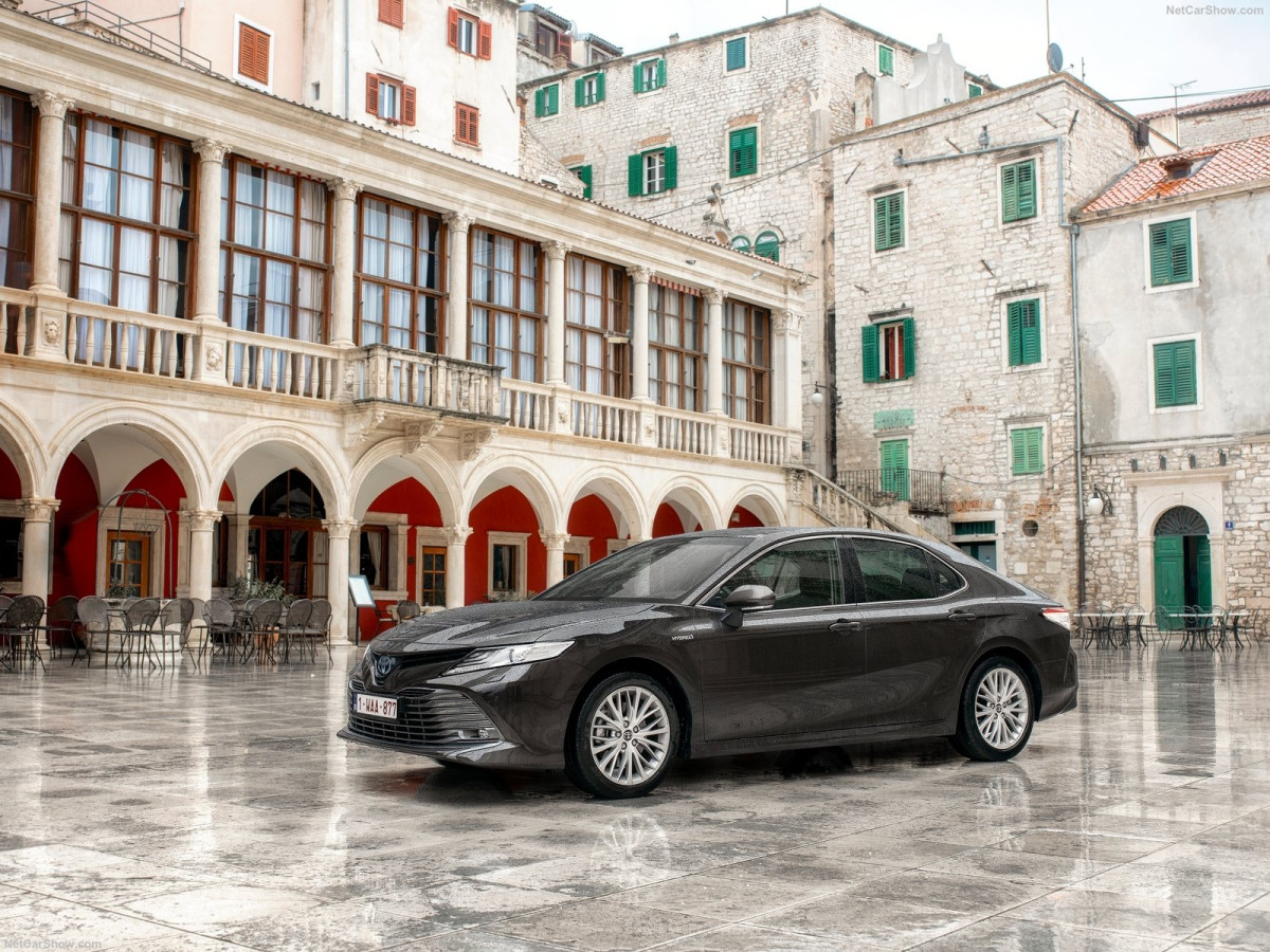 Toyota Camry Hybrid фото 201499