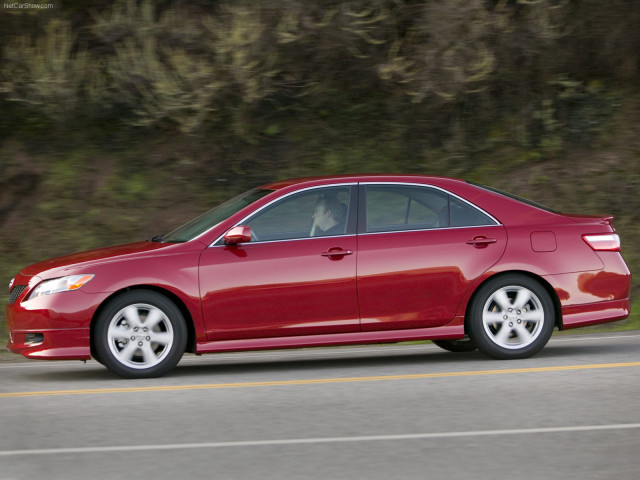 Toyota Camry фото