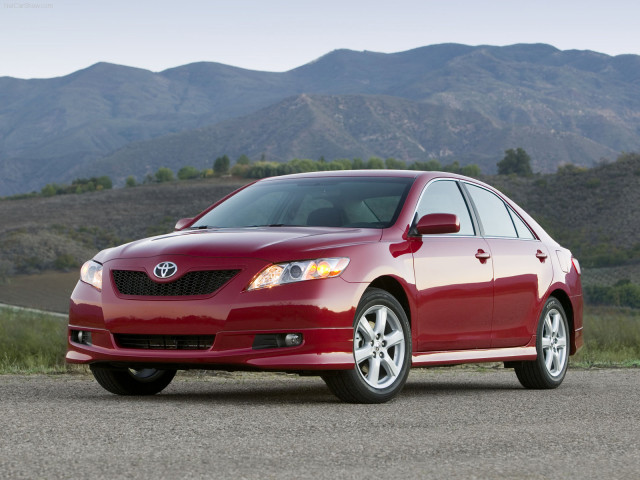 Toyota Camry фото