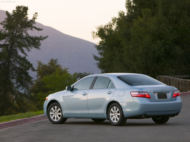 Toyota Camry фото