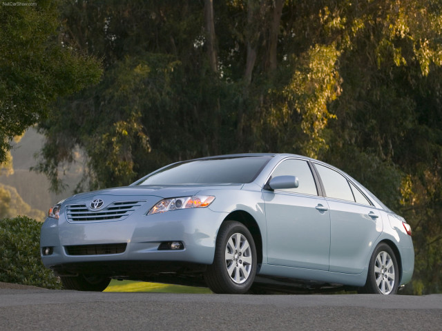 Toyota Camry фото