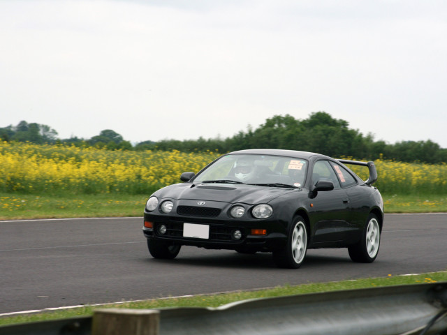 Toyota Celica GT-Four фото