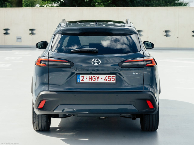 Toyota Corolla Cross фото