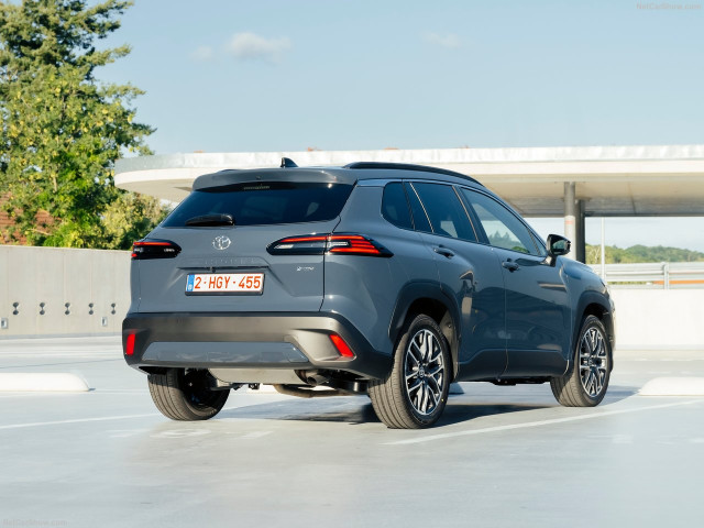Toyota Corolla Cross фото