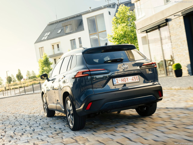 Toyota Corolla Cross фото