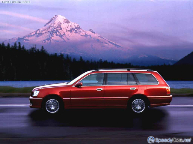 Toyota Crown фото