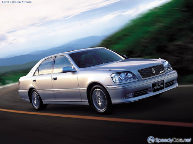 Toyota Crown фото