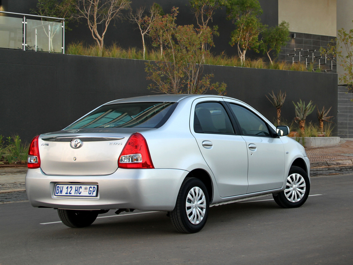 Toyota Etios фото 95355