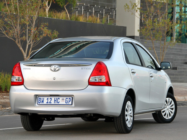 Toyota Etios фото