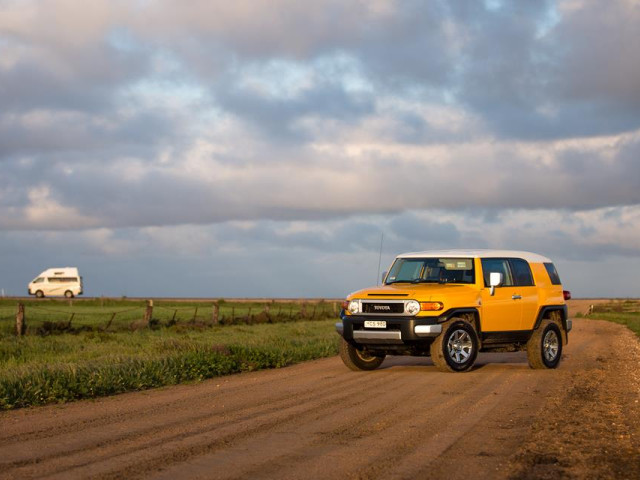 Toyota FJ Cruiser фото