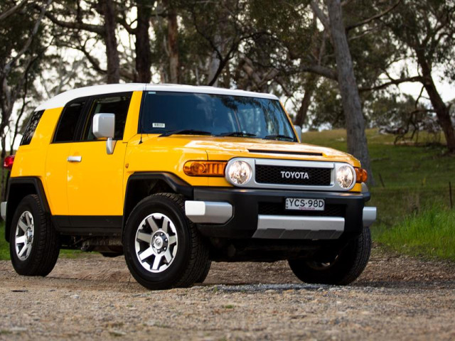 Toyota FJ Cruiser фото