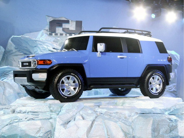 Toyota FJ Cruiser фото