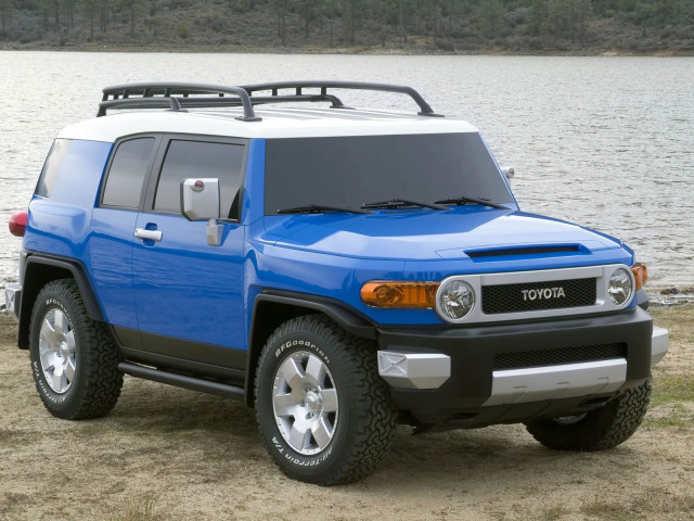 Toyota FJ Cruiser фото