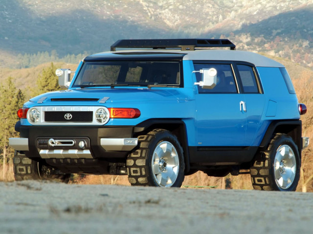 Toyota FJ Cruiser фото