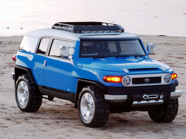 Toyota FJ Cruiser фото