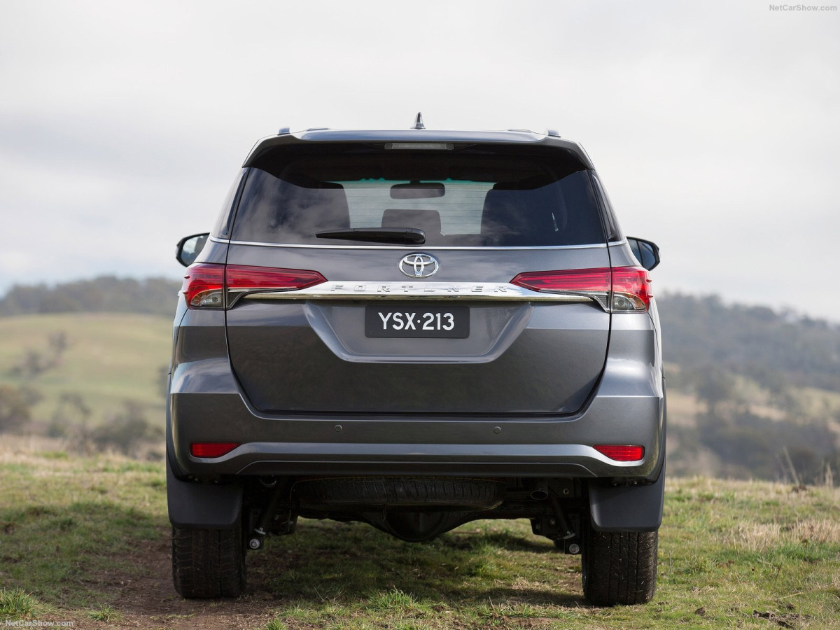 Toyota Fortuner фото #153338 Toyota Fortuner фото 153338