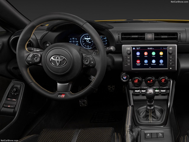 Toyota GR 86 фото