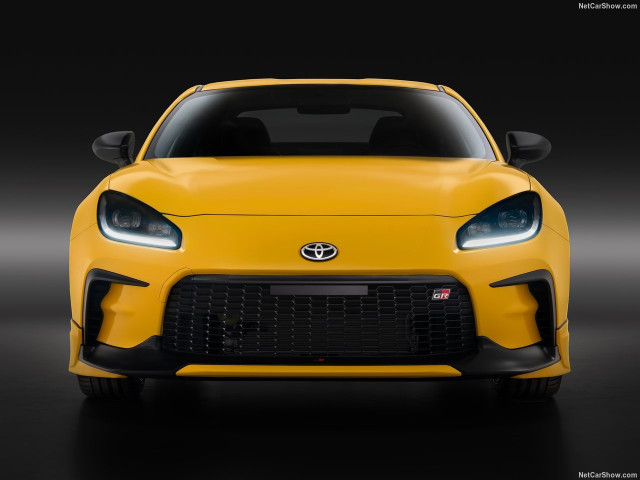 Toyota GR 86 фото