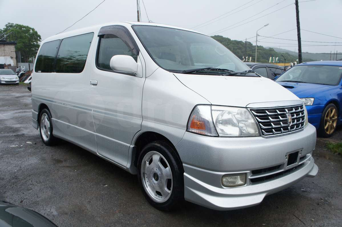 Toyota Grand Hiace фото 110049