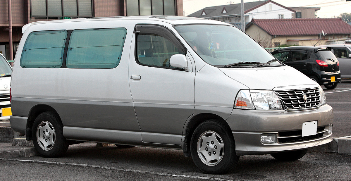 Toyota Grand Hiace фото 110052