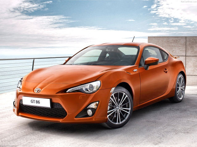 Toyota GT 86 фото