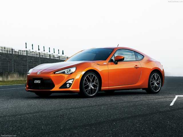 Toyota GT 86 фото