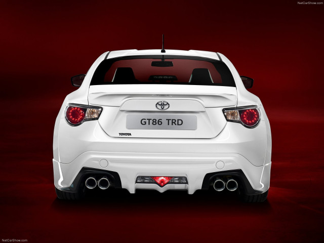 Toyota GT86 TRD фото