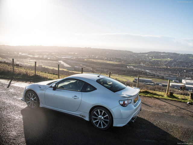 Toyota GT86 TRD фото