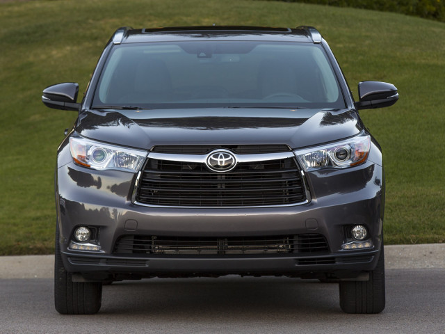 Toyota Highlander фото