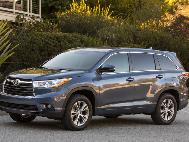 Toyota Highlander фото