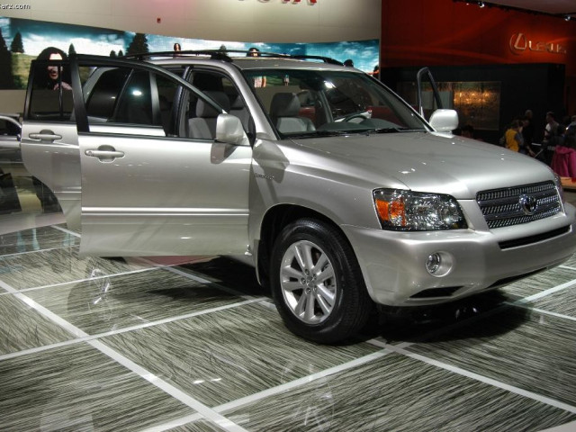 Toyota Highlander фото