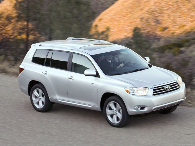 Toyota Highlander фото