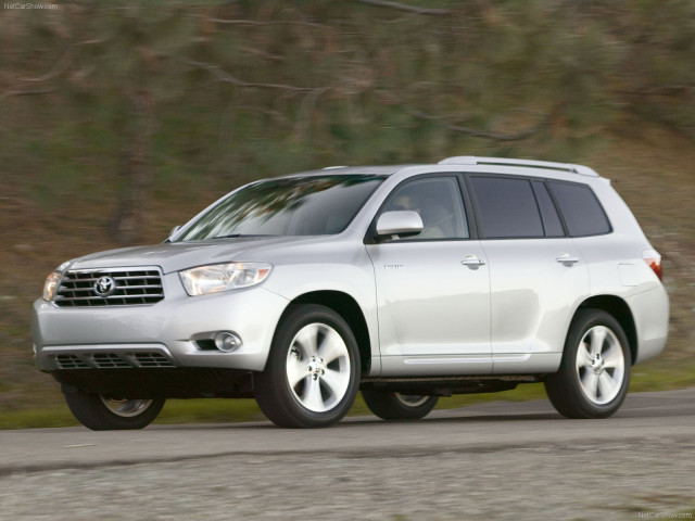 Toyota Highlander фото