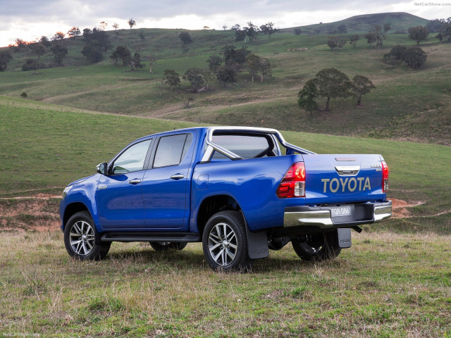 Toyota Hilux фото