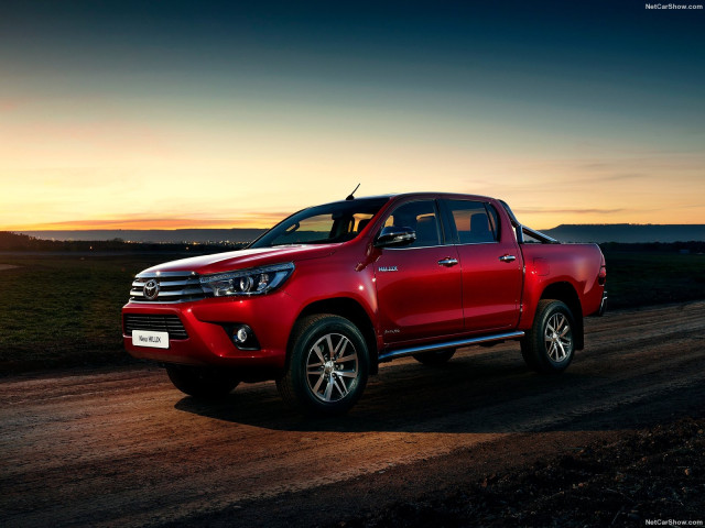 Toyota Hilux фото