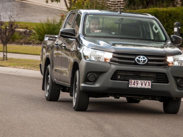 Toyota Hilux фото