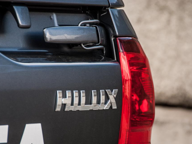 Toyota Hilux фото