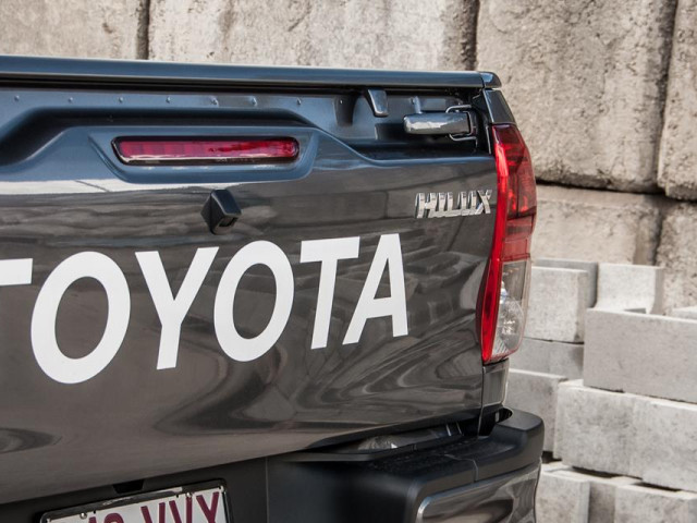 Toyota Hilux фото