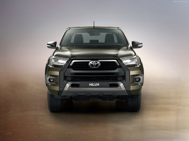 Toyota Hilux фото