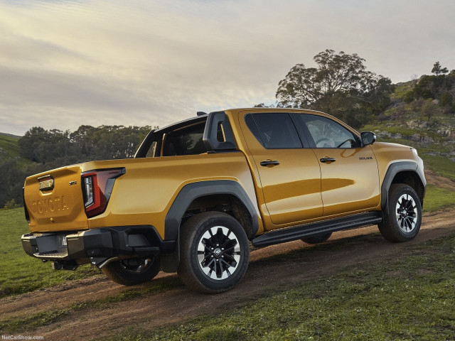 Toyota Hilux фото